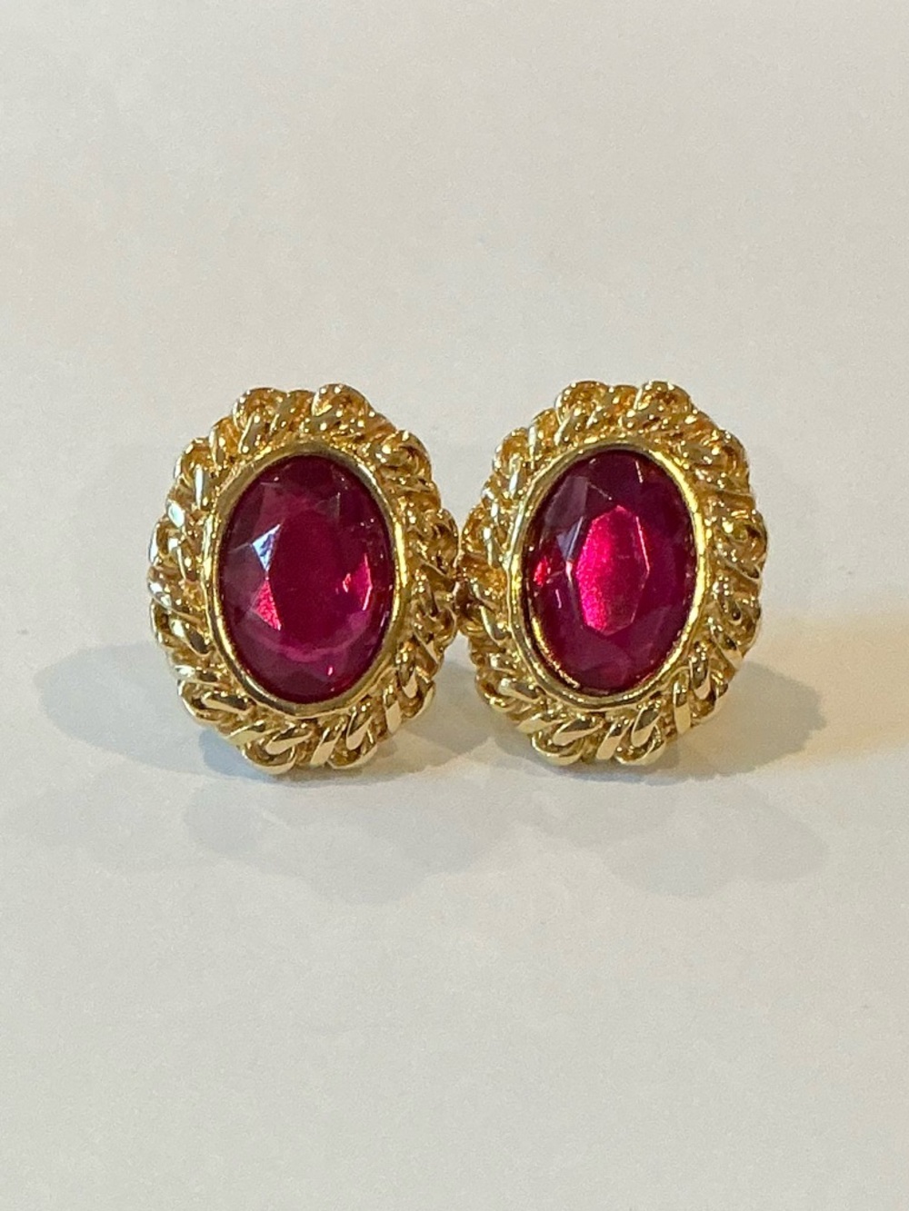 Vintage Kenneth J Lane Oval Fuchsia Gold Tone Rhinestone Clip On Earrings-Signed